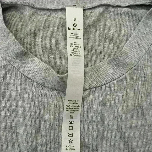 Lululemon Easy Days Short Sleeve Heathered
Core Ultra Light Grey size 8. - Picture 4 of 7